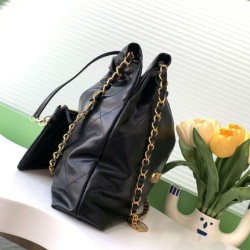 Replica Chanel 22 Large Handbag shiny calfskin AS3260 Black