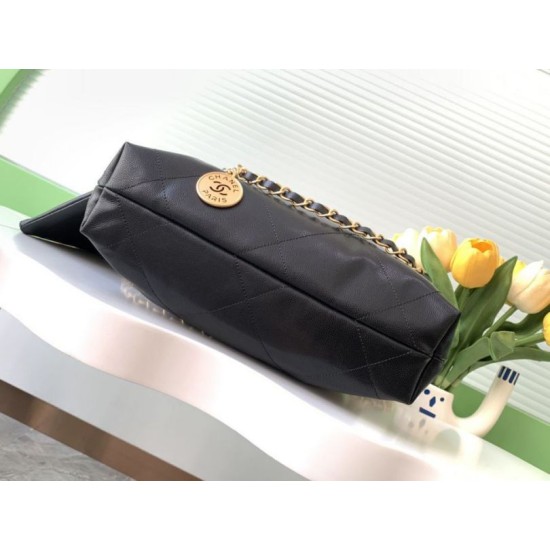 Replica Chanel 22 Large Handbag shiny calfskin AS3260 Black