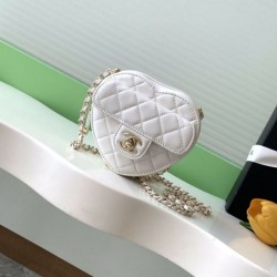 Replica Chanel Heart-Shaped Chain Handbag AP2784 White