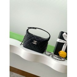 Replica Chanel Quilted Hobo Clutch on Chain Bag AP4850 Black