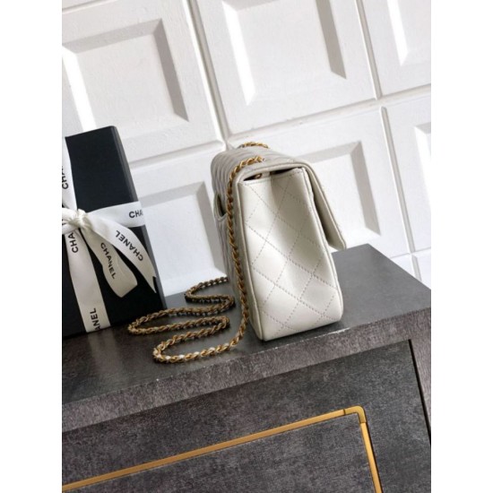 Replica Chanel Small Classic Flap CF Bag Shiny lambskin White