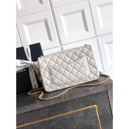Replica Chanel Small Classic Flap CF Bag Shiny lambskin White