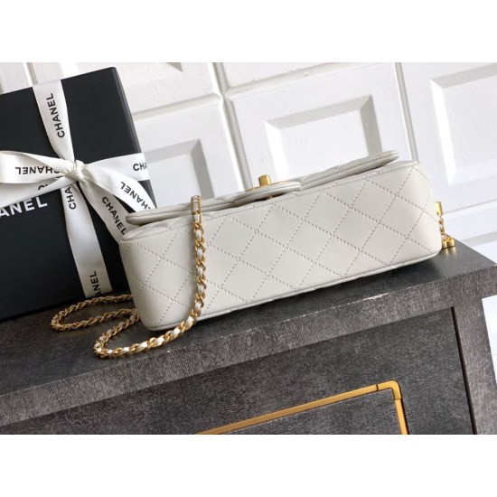 Replica Chanel Small Classic Flap CF Bag Shiny lambskin White