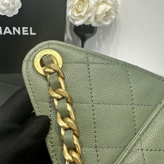 Replica Chanel 25c AS5293 Small Vintage Hobo Drawstring bucket Bag Grained Calfskin Green