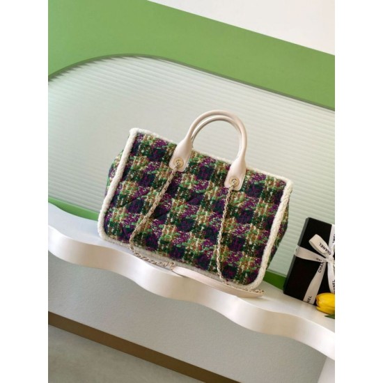 Replica Chanel 25N AS5689 Tweed Shopping Bag Lambskin Coco Neige Green