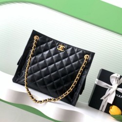 Replica Chanel large chain shoulder hobo Tote bag AS5303 Black