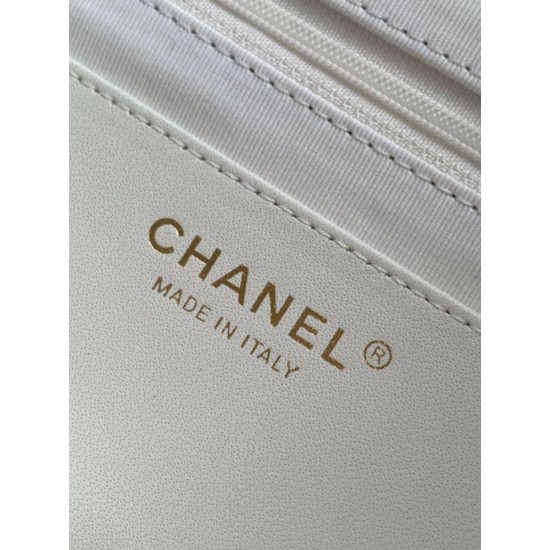 Replica Chanel Maxi Hobo Bag AS5839 Calfskin White
