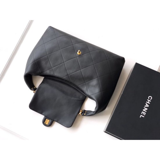 Replica Chanel  Hobo Bag AS5838 Calfskin Black