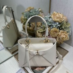 Replica Dior CD 26SS Bow-Adorned Tote Bag White
