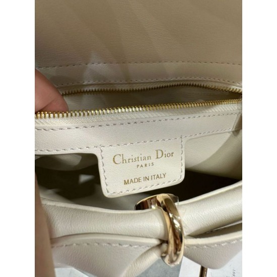 Replica Dior CD 26SS Bow-Adorned Tote Bag White