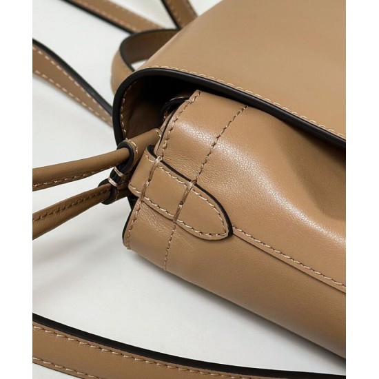 Replica Fendi Cappuccino Vintage Women Drawstring Backpack Apricot Replica Fendi Cappuccino Vintage Women Drawstring Backpack Apricot