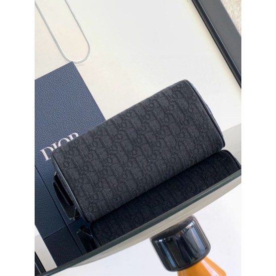 Replica Dior Toiletry Bag in Dior Black Oblique Jacquard Replica Dior Toiletry Bag in Dior Black Oblique Jacquard