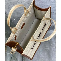 Replica Dior Small/Medium Book Tote Bag with Strap Oblique Embroidered Raffia Beige Replica Dior Small/Medium Book Tote Bag with Strap Oblique Embroidered Raffia Beige