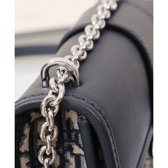 Replica Dior 30 Montaigne East-West Bag with Chain Dark Blue Replica Dior 30 Montaigne East-West Bag with Chain Dark Blue