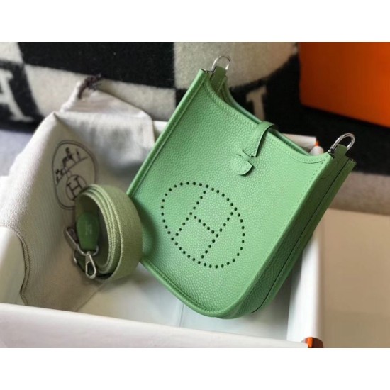 Fake Hermes Evelyne III TPM Mini Bag In Vert Criquet Clemence Leather Replica Replica Hermes Evelyne III TPM Mini Bag In Vert Criquet Clemence Leather