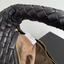 Best Replica Bottega Veneta Veneta Intrecciato Medium Crossbody Bag Black Best Replica Bottega Veneta Veneta Intrecciato Medium Crossbody Bag Black