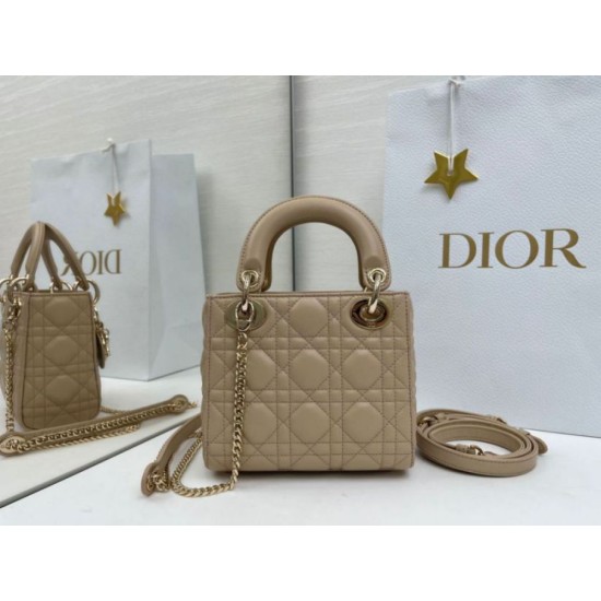 Super Clone Replica Dior Mini Lady Dior Arco bag with D.I.O.R charms and beige Top Replica Dior Mini Lady Dior Arco bag with D.I.O.R charms and beige