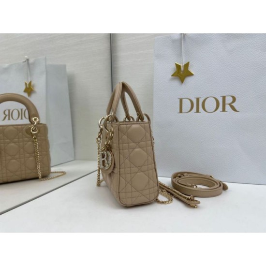 Super Clone Replica Dior Mini Lady Dior Arco bag with D.I.O.R charms and beige Top Replica Dior Mini Lady Dior Arco bag with D.I.O.R charms and beige