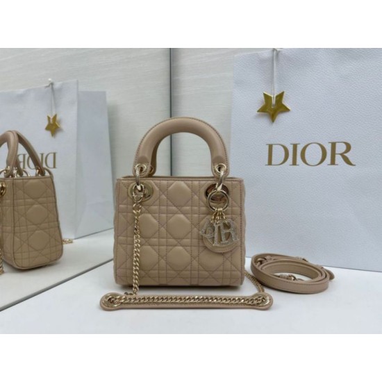 Super Clone Replica Dior Mini Lady Dior Arco bag with D.I.O.R charms and beige Top Replica Dior Mini Lady Dior Arco bag with D.I.O.R charms and beige
