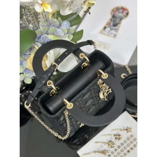 Super Clone Replica Dior small Lady Dior My ABCDior bag with D.I.O.R lambskin pendant in black cannage Top Replica Dior small Lady Dior My ABCDior bag with D.I.O.R lambskin pendant in black cannage