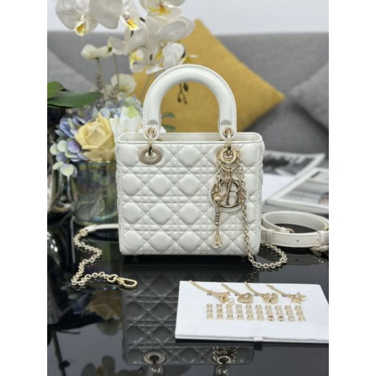 Super Clone Replica Bag Dior small Lady Dior My ABCDior with D.I.O.R lambskin pendant in white cannage Top Replica Bag Dior small Lady Dior My ABCDior with D.I.O.R lambskin pendant in white cannage