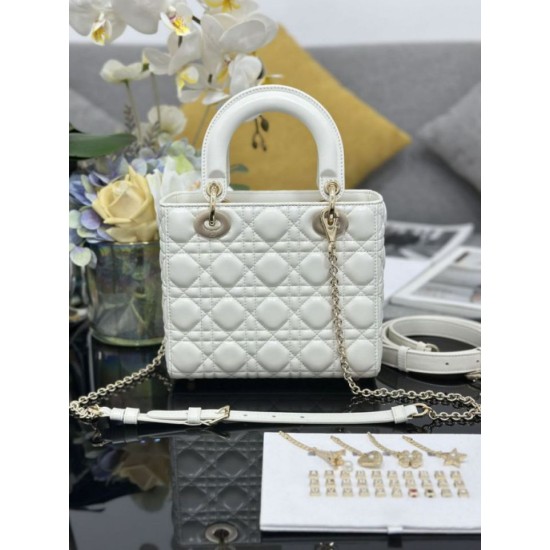 Super Clone Replica Bag Dior small Lady Dior My ABCDior with D.I.O.R lambskin pendant in white cannage Top Replica Bag Dior small Lady Dior My ABCDior with D.I.O.R lambskin pendant in white cannage