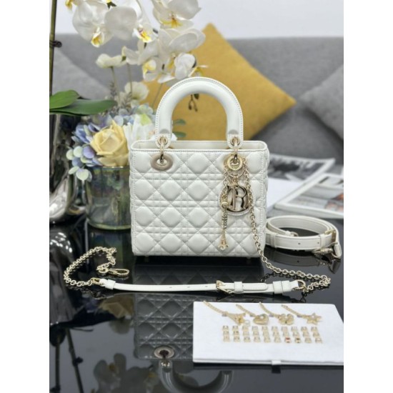 Super Clone Replica Bag Dior small Lady Dior My ABCDior with D.I.O.R lambskin pendant in white cannage Top Replica Bag Dior small Lady Dior My ABCDior with D.I.O.R lambskin pendant in white cannage