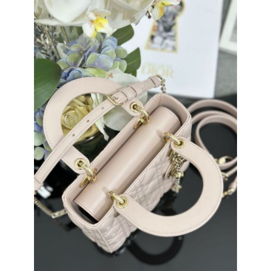 Super Clone Replica Dior small Lady Dior My ABCDior bag with D.I.O.R cannage lambskin charm, pink Top Replica Dior small Lady Dior My ABCDior bag with D.I.O.R cannage lambskin charm, pink