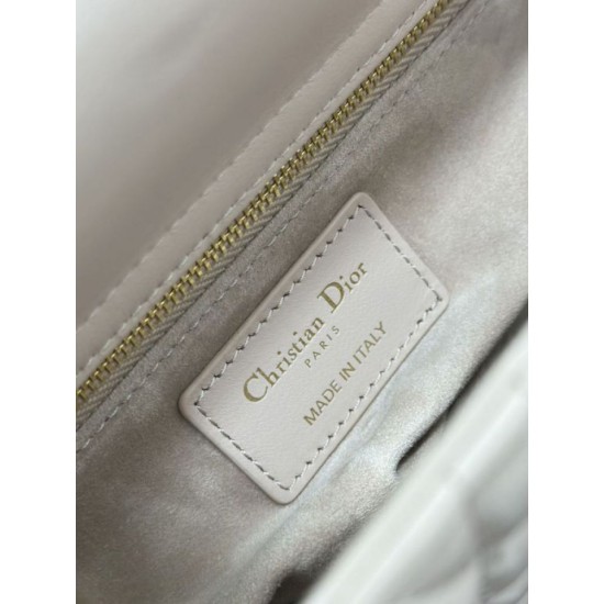 Super Clone Replica Dior small Lady Dior My ABCDior bag with D.I.O.R cannage lambskin charm, pink Top Replica Dior small Lady Dior My ABCDior bag with D.I.O.R cannage lambskin charm, pink