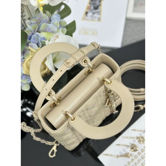 Super Clone Replica Dior small Lady Dior My ABCDior bag with D.I.O.R cannage lambskin charm, apricot Top Replica Dior small Lady Dior My ABCDior bag with D.I.O.R cannage lambskin charm, apricot