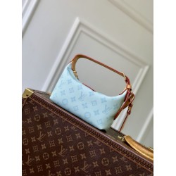 Top Replica Louis Vuitton Hills Pochette Bag Blue