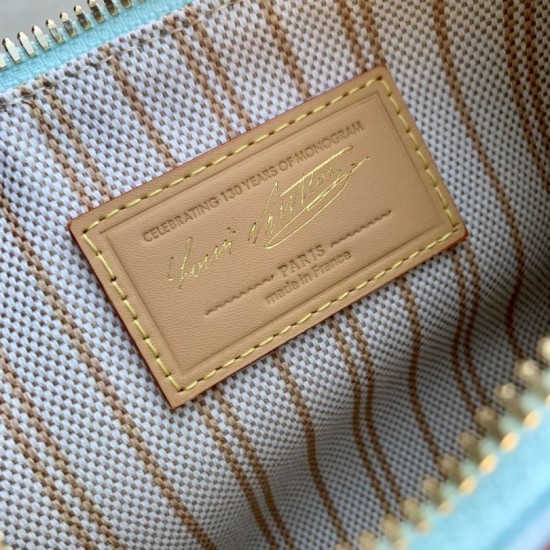 Top Replica Louis Vuitton Hills Pochette Bag Blue