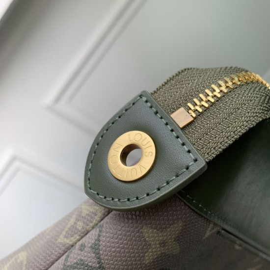 Super Clone Replica LV Pochette Voyage Souple Men's Clutch Green Top Replica LV Pochette Voyage Souple Men's Clutch Green