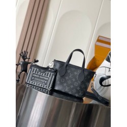 Super Clone Replica Louis Vuitton Neverfull Bandoulière Inside Out BB M15210 Black Top Replica Louis Vuitton Neverfull Bandoulière Inside Out BB M15210 Black
