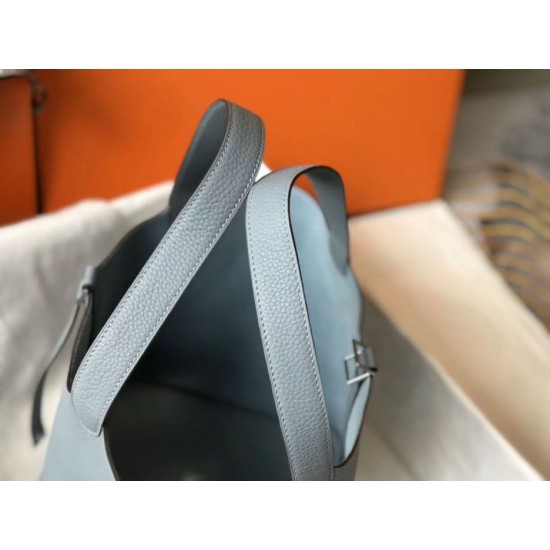 Super Clone Replica Hermes Picotin Lock Tote Bag 18/22 Blue Clemence Top Replica Hermes Picotin Lock Tote Bag 18/22 Blue Clemence