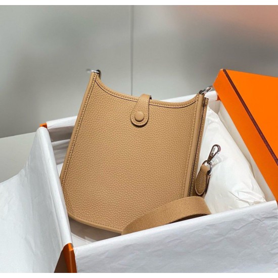 Replica Hermes Evelyne III TPM Mini Bag Brown Clemence Replica Hermes Evelyne III TPM Mini Bag Brown Clemence