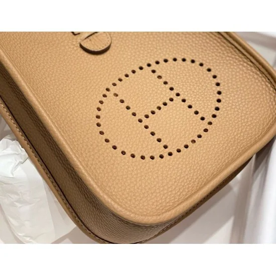 Replica Hermes Evelyne III TPM Mini Bag Brown Clemence Replica Hermes Evelyne III TPM Mini Bag Brown Clemence