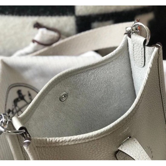 Replica Hermes Evelyne III TPM Mini Bag Gray Clemence Replica Hermes Evelyne III TPM Mini Bag Gray Clemence