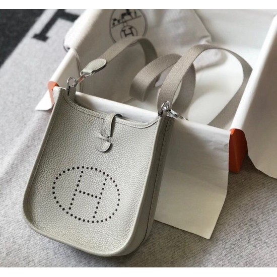 Replica Hermes Evelyne III TPM Mini Bag Gray Clemence Replica Hermes Evelyne III TPM Mini Bag Gray Clemence