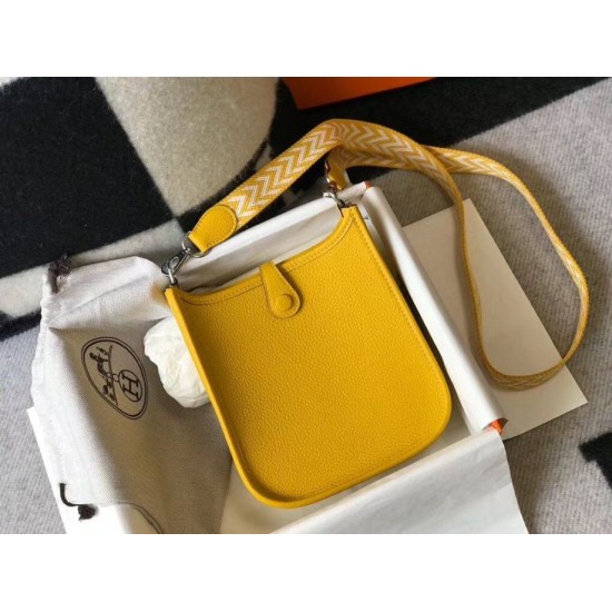 Replica Hermes Evelyne III TPM Mini Bag Orange Clemence Replica Hermes Evelyne III TPM Mini Bag Orange Clemence