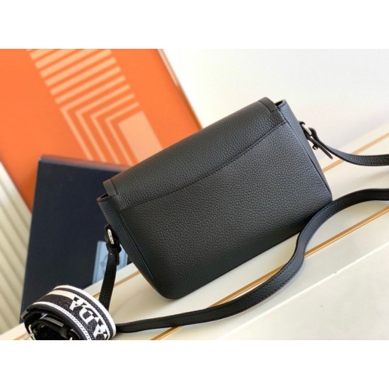 Replica Prada Flap Small Shoulder Bag Grained Black Replica Prada Flap Small Shoulder Bag Grained Black