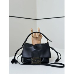 Replica Fendi Mamma Baguette Small Bag Black
