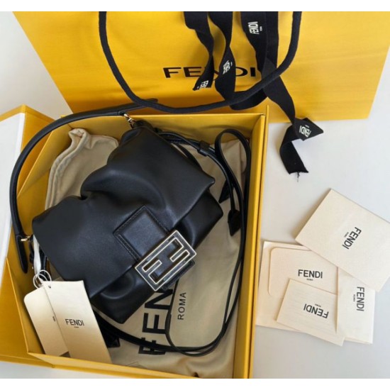 Replica Fendi Mamma Baguette Small Bag Black Replica Fendi Mamma Baguette Small Bag Black