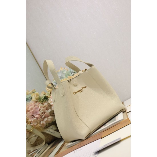 Replica Dior Small/Medium Signature Bucket Bag White Replica Dior Small/Medium Signature Bucket Bag White