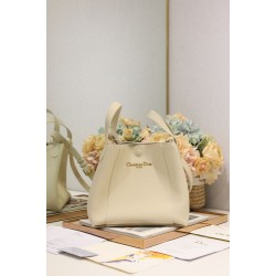 Replica Dior Small/Medium Signature Bucket Bag White