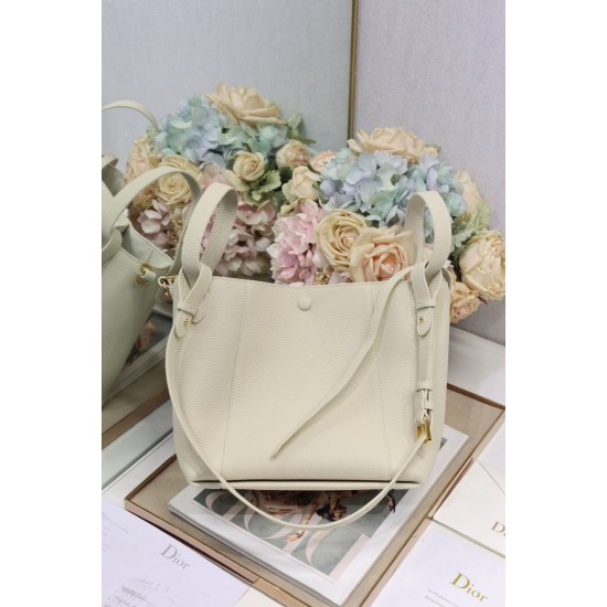 Replica Dior Small/Medium Signature Bucket Bag White Replica Dior Small/Medium Signature Bucket Bag White
