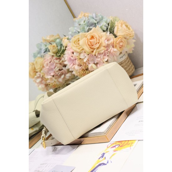 Replica Dior Small/Medium Signature Bucket Bag White Replica Dior Small/Medium Signature Bucket Bag White
