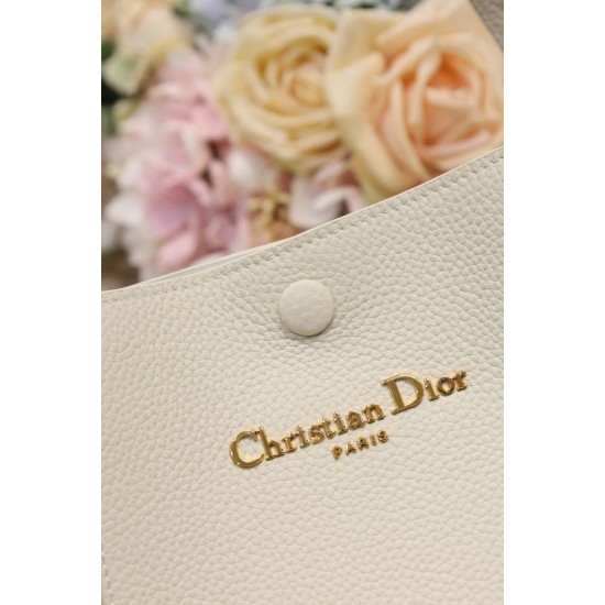 Replica Dior Small/Medium Signature Bucket Bag White Replica Dior Small/Medium Signature Bucket Bag White