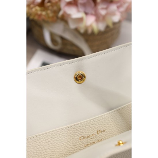 Replica Dior Small/Medium Signature Bucket Bag White Replica Dior Small/Medium Signature Bucket Bag White