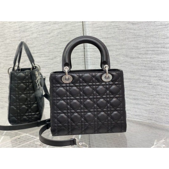Replica Dior Lady Dior Medium Bag Grained Calfskin Black Replica Dior Lady Dior Medium Bag Grained Calfskin Black
